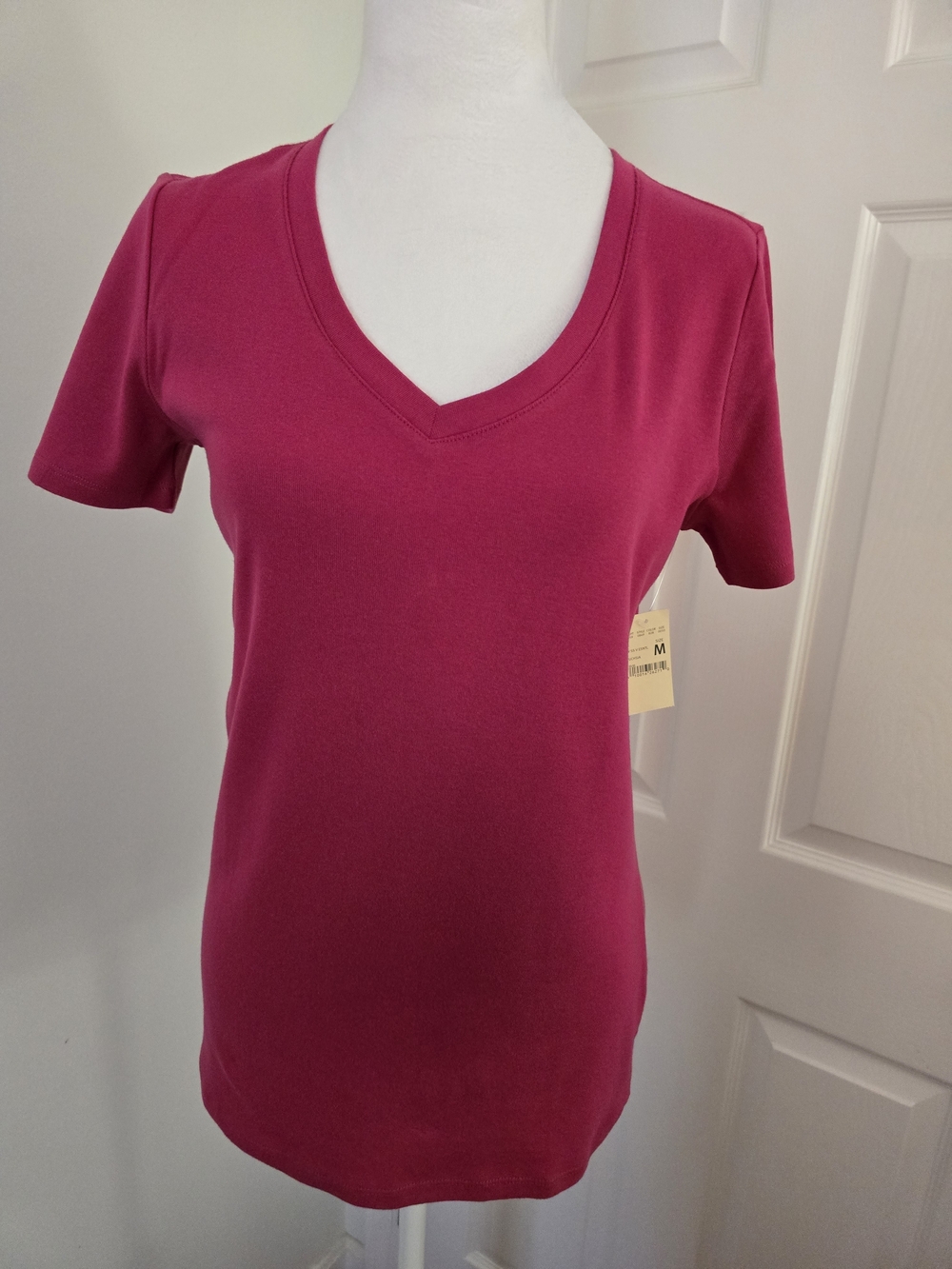 Eddie Bauer Women's V-Neck Short Sleeve Top - Magenta Sz. (Med)